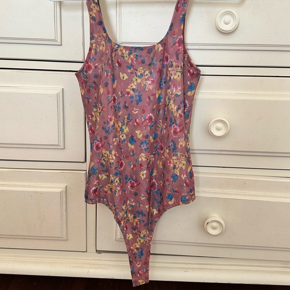 Floral mesh body suit - Picture 3 of 4